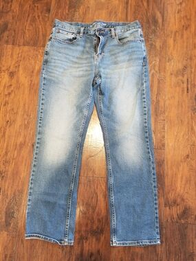 Old Navy Men's Faded Blue Straight Jeans 34x30 Built In Flex